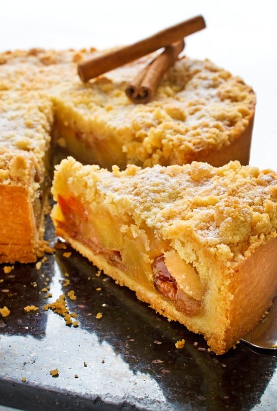 fruit crumb flan