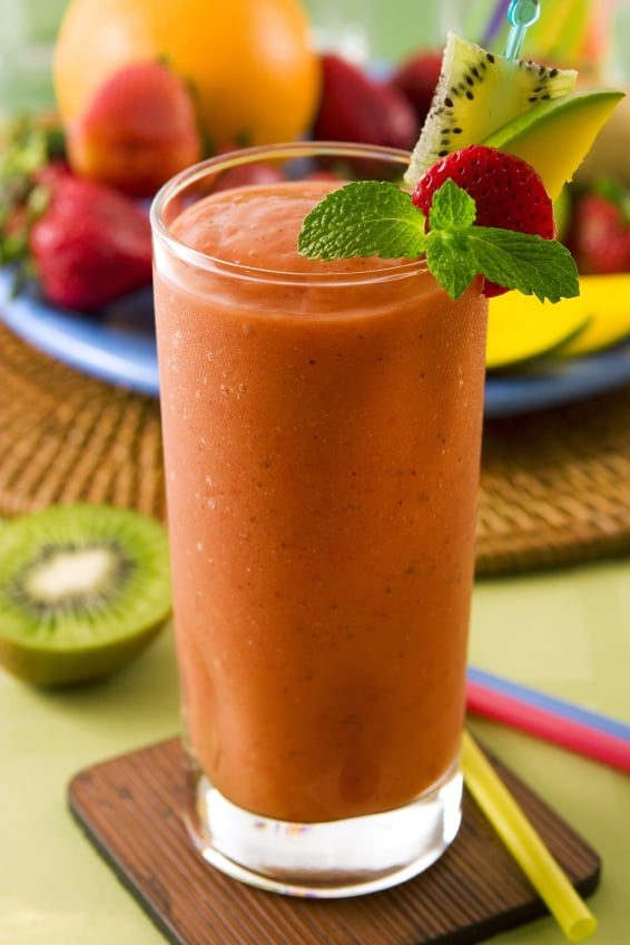 STRAWBERRY AND KIWI FRUIT SHAKE